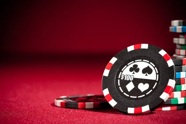 Player hand decision screen showing hit, stand, double down, and split options with card values displayed